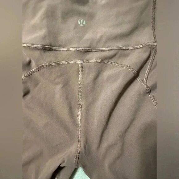 Lululemon All The Right Places Crop II *23" Color Cassis Size 6 - Picture 7 of 8